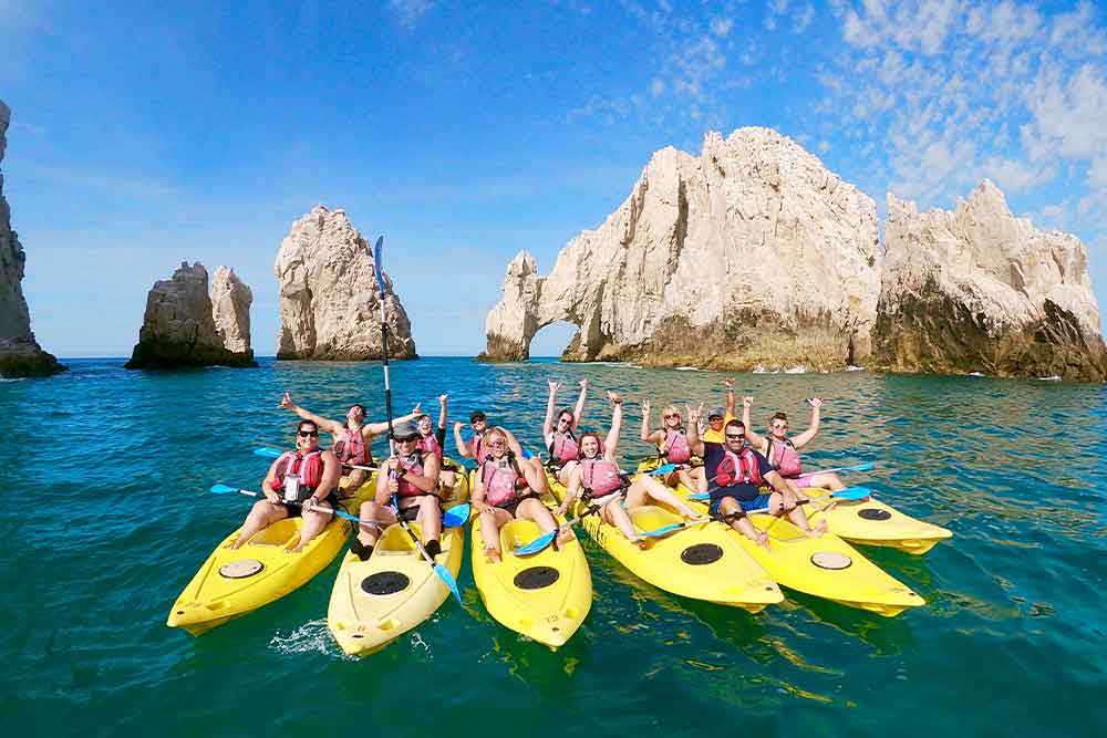 kayak-snorkel-at-the-arch-group-tour-los-cabos